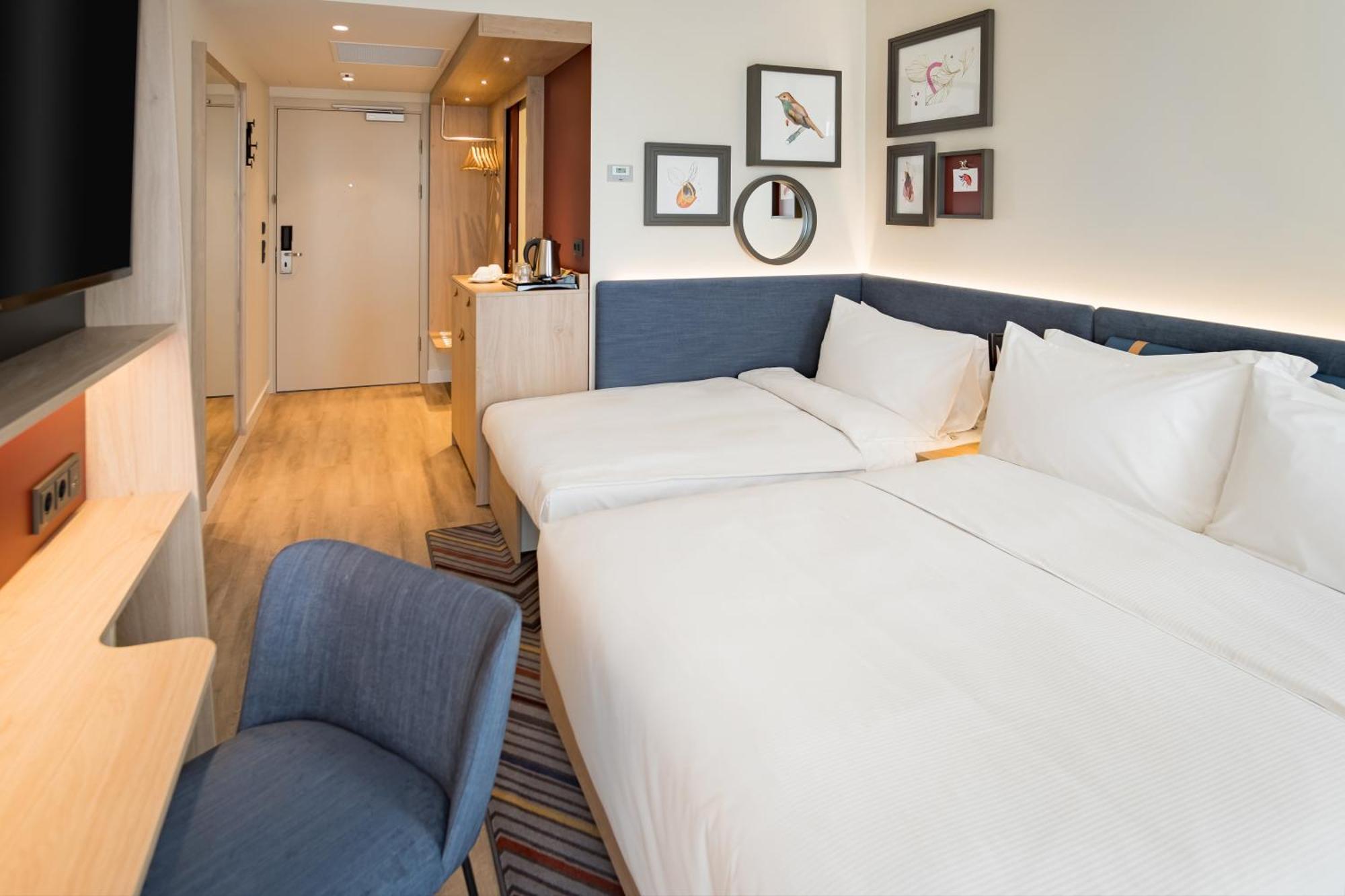 Hampton By Hilton Riga Airport Hotel Marupe Exterior photo