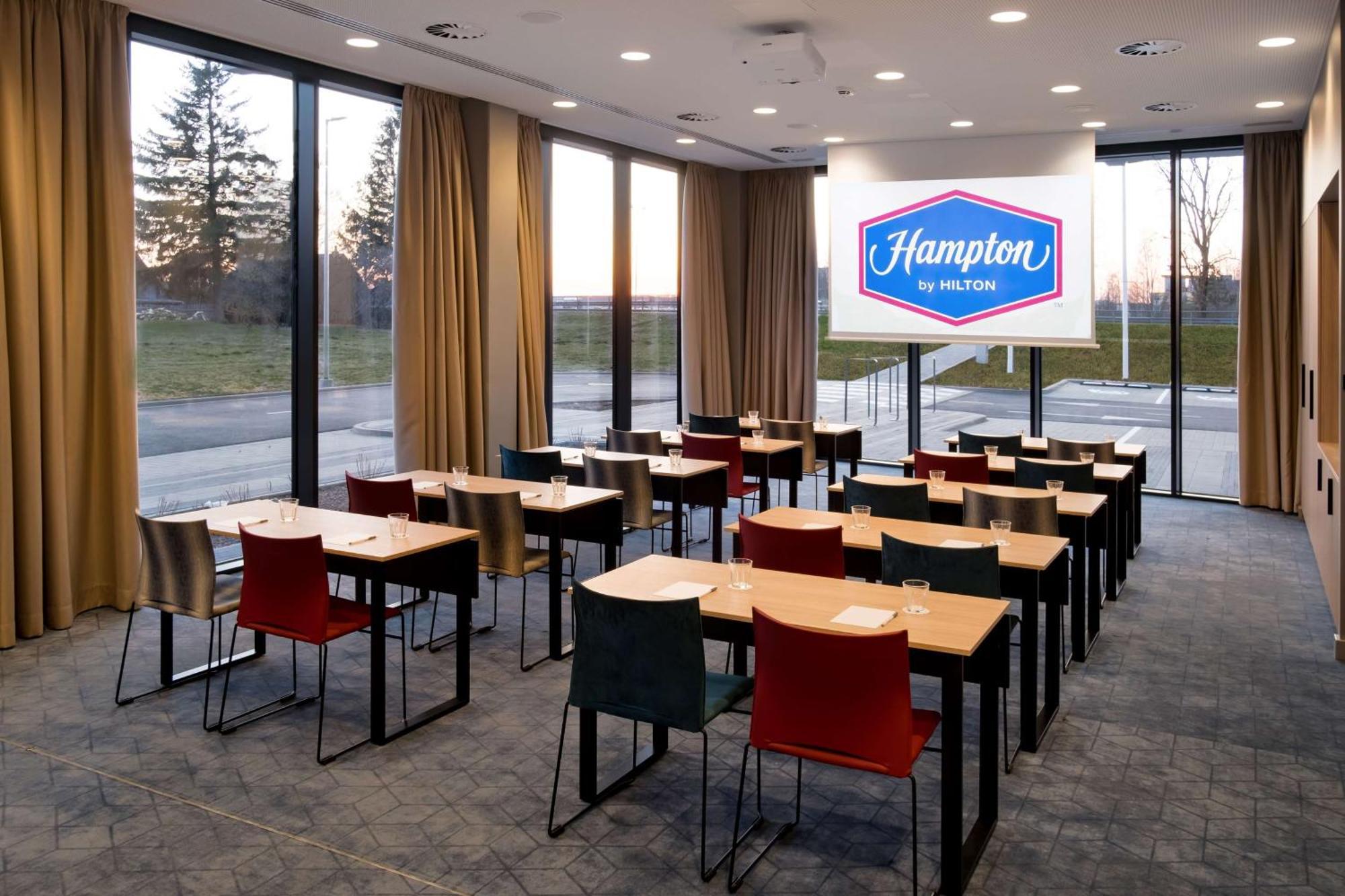 Hampton By Hilton Riga Airport Hotel Marupe Exterior photo