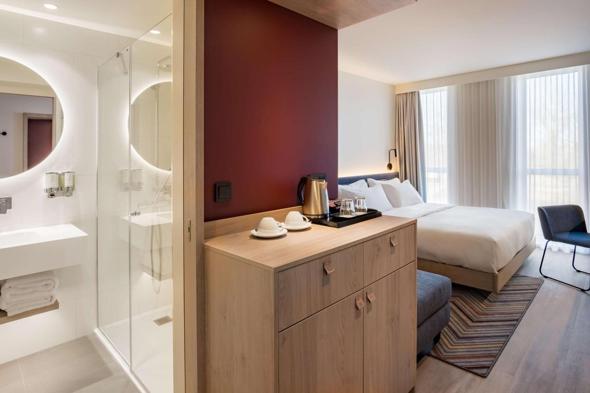 Hampton By Hilton Riga Airport Hotel Marupe Exterior photo