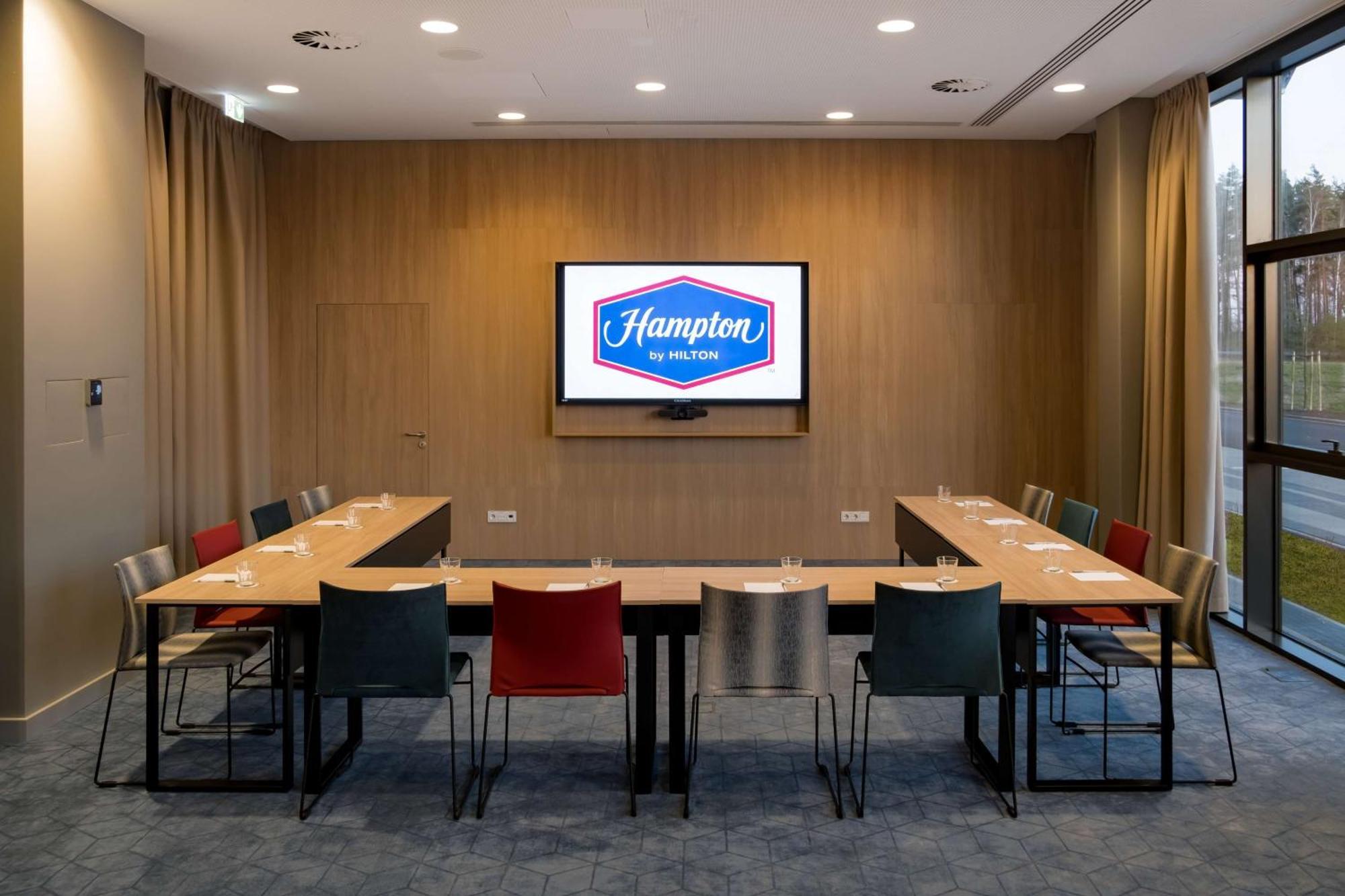 Hampton By Hilton Riga Airport Hotel Marupe Exterior photo