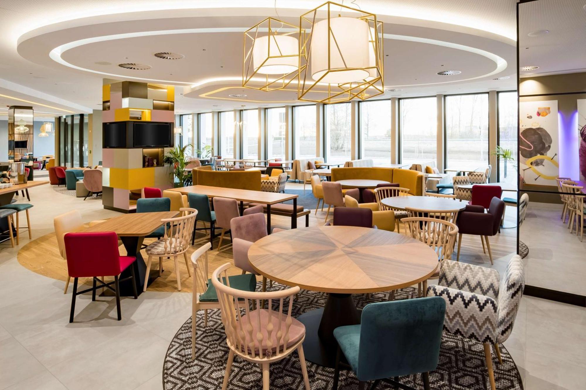 Hampton By Hilton Riga Airport Hotel Marupe Exterior photo